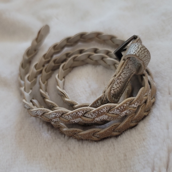 American Eagle Outfitters Accessories - DONATING 3/31 American Eagle tan and silver thin woven belt